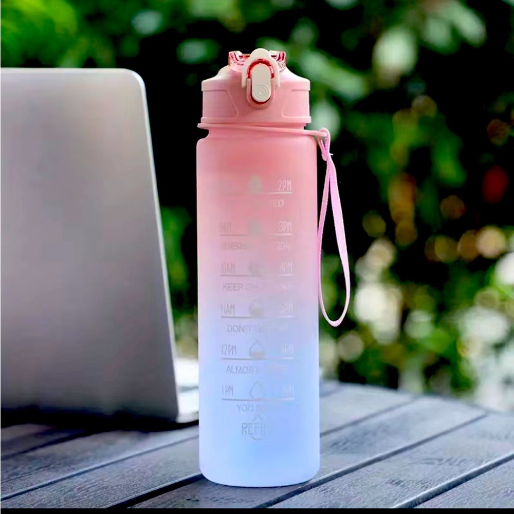 Water bottle NEW. BPA free
